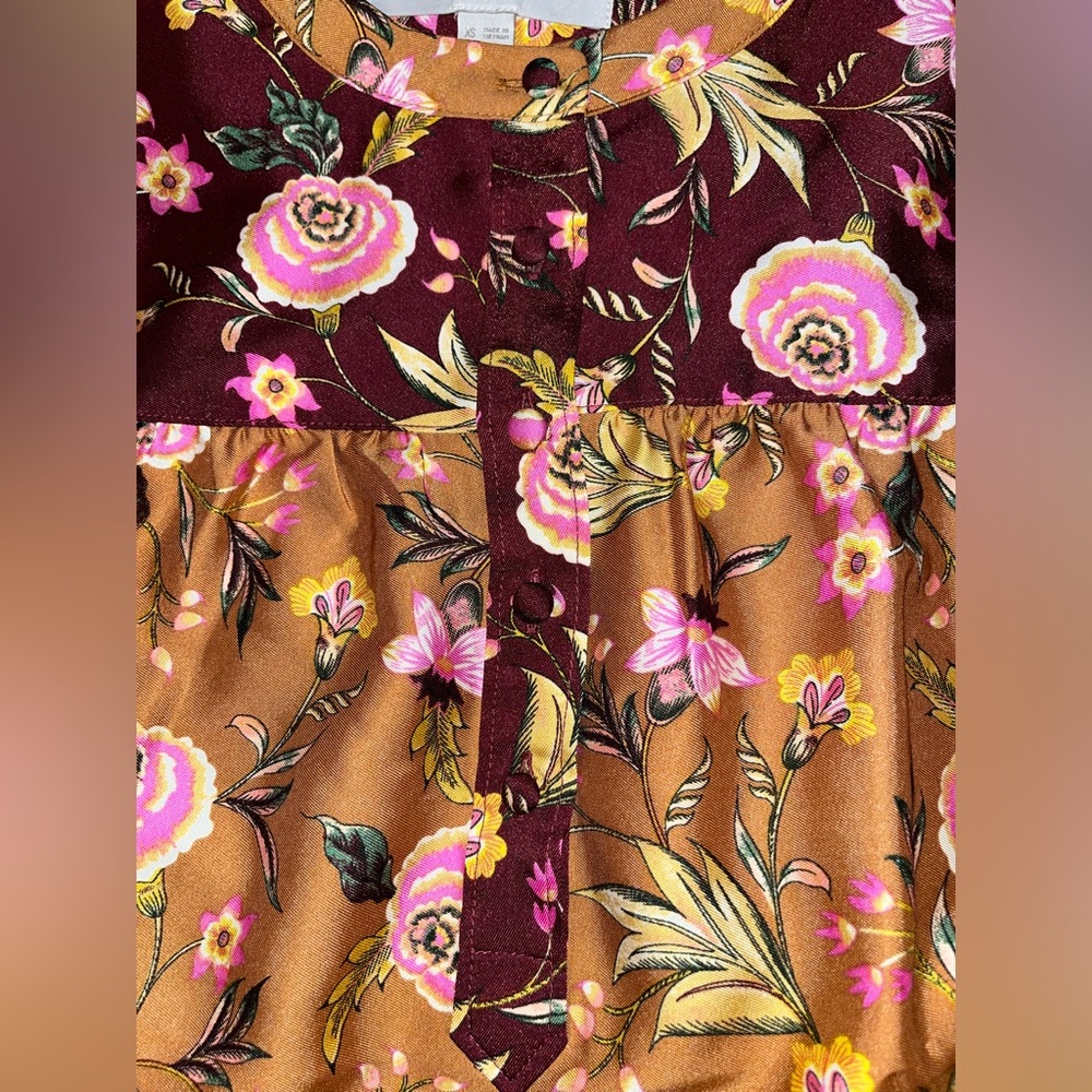 Blouse - Picture 6 of 8